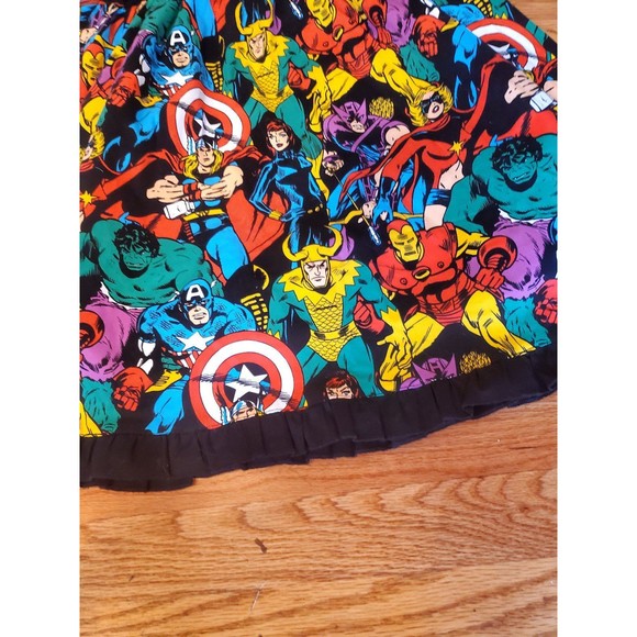 Marvel Super Heroes Dress Medium - Picture 2 of 11